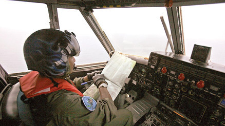 Kaybolan uçak yeniden aranacak... 239 kişi taşıyordu