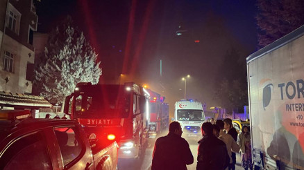 Taşındığı evdeki ilk günde çıkan yangında ağır yaralandı