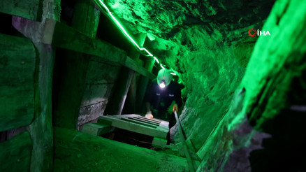 Yerin 700 metre altında zorlu mücadele