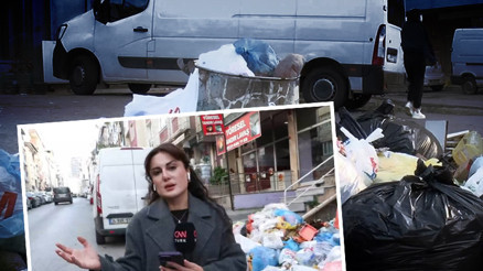 Sokaklarda çöp yığınları oluştu | İstanbuldaki ilçede vatandaşlar isyan etti: Kapımızı, penceremizi açamıyoruz Sokaklarda çöp yığınları oluştu | İstanbuldaki ilçede vatandaşlar isyan etti: Kapımızı, penceremizi açamıyoruz