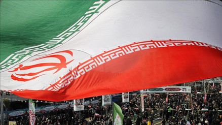 İrandan Körfez ülkelerinin bildirisine sert tepki: Komşuların rolü, kırmızı çizgilerimizle oymak değil