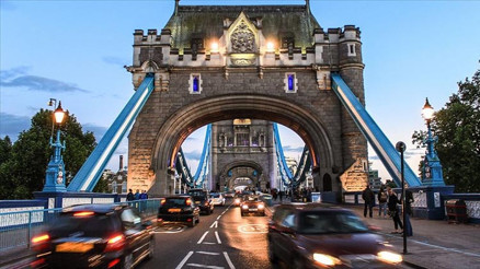 Londrada sıkışık trafiğe zam