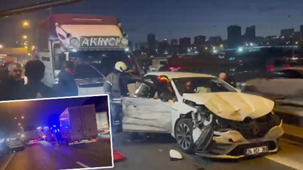 TEM Otoyolunda zincirleme kaza: Trafik yoğunluğu oluştu