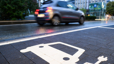 Elektrikli otomobillerde vergi muafiyeti uzatıldı