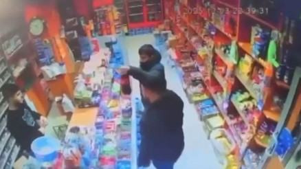 10 bin lira komisyon için vurdu… İstanbul’da bir emlakçı husumetlisinin oğlunu silahla ağır yaraladı