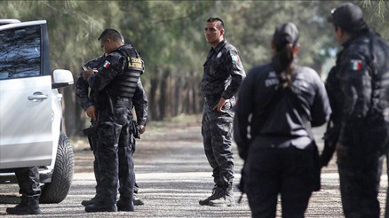 Meksikada araç havaya uçtu: 5 kişi yaşamını yitirdi