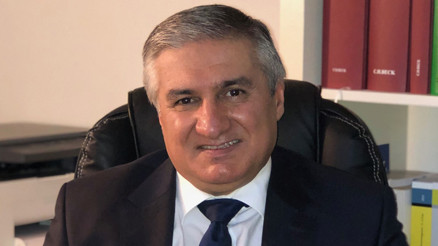 Akpınar: Demokrasi kritik bir eşikte