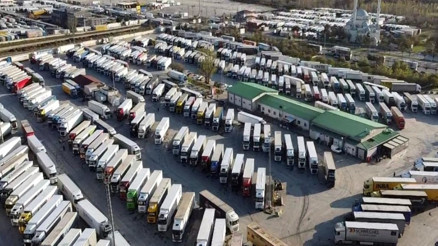 Yunanistan’daki grev nedeniyle, Kapıkule ve Hamzabeyli sınır kapılarında TIR yoğunluğu