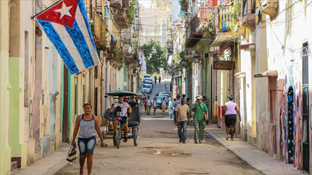 Kübalı eski bakana casusluktan ömür boyu hapis cezası