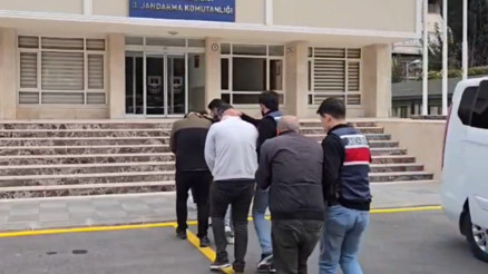 Sahte ilanla dolandırıcılık yapan 5 şüpheli tutuklandı