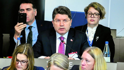 Bakan Tunç: Ülkemiz, Avrupanın ve insanlığın yükünü omuzlamıştır