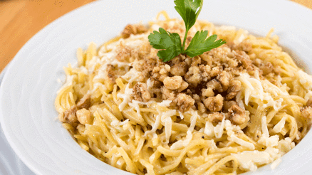 Erişte hamuru nasıl yapılır Ev yapımı erişte nasıl pişirilir Erişte hamuru tarifi ve püf noktaları