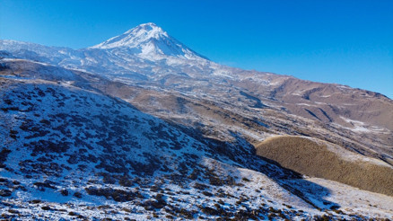 Her mevsim ayrı güzel: Ağrı Dağı’nda kış güzelliği