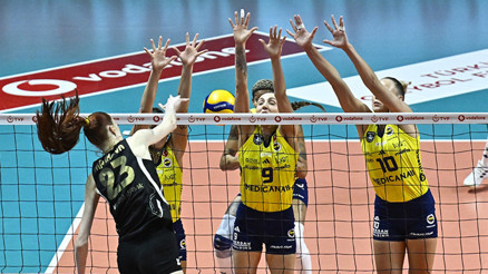 Fenerbahçe Medicana 2-3 VakıfBank (Voleybol Sultanlar Ligi)