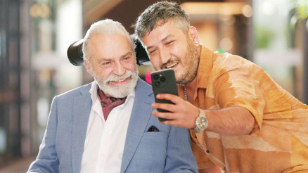 1 ayda 2 milyon seyirci