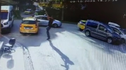 Adanada sevgilisinin çalıştığı oyun salonuna pompalı tüfekle ateş açtı