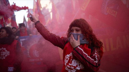 İtalyada protesto: İşçiler sokakta