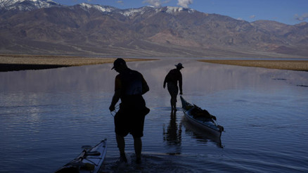 Ölüm Vadisinde rekor yağış: Antik göl ortaya çıktı