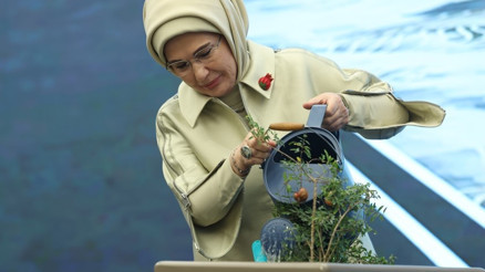 Emine Erdoğan, TOGEM-DERin Artsın Eksilmesin Dönüşüm Pazarının açılışına katıldı