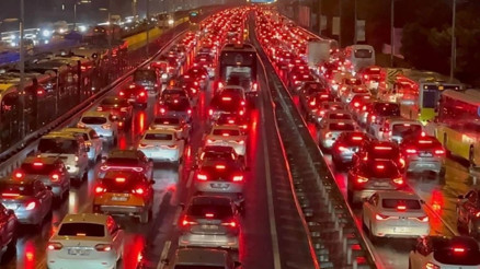 İstanbulda trafik yoğunluğu