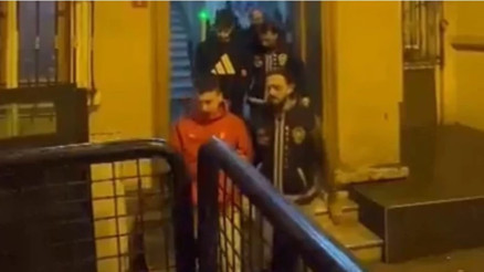 Beyoğlu’nda kapkaç: Sinyal tespit edilmesin diye telefonu alüminyum folyoya sardılar Beyoğlu’nda kapkaç: Sinyal tespit edilmesin diye telefonu alüminyum folyoya sardılar