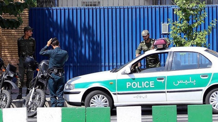 İranda terör saldırısı: Polis kontrol noktasına baskın