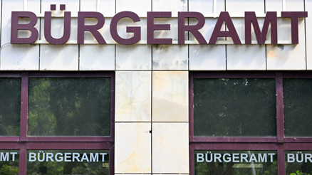 Çalışanlara hediye tatil, vatandaşa kapalı kapı