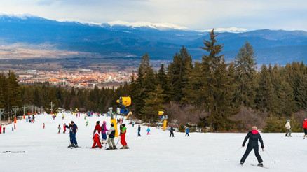Pirin Dağları’nda ekonomik kayak tatili: Bansko