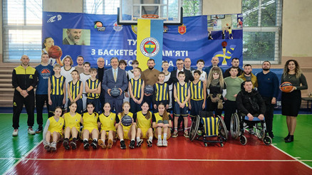 Ukrayna Fenerbahçeliler Derneğinden anlamlı organizasyon