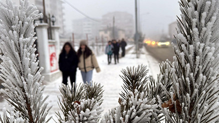 Burası Sibirya değil Türkiye Buzdan kente dönüştü: Sıfırın altında 15 dereceyi gördü | Allah bize yardım etsin Burası Sibirya değil Türkiye Buzdan kente dönüştü: Sıfırın altında 15 dereceyi gördü | Allah bize yardım etsin