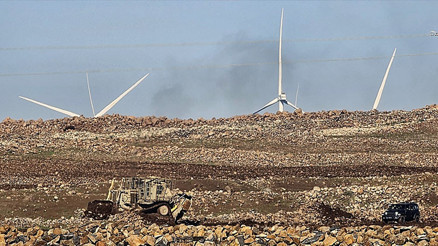 İsrailden Suriyede baskın: Sivillere ateş açtı