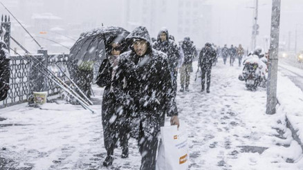 Uzman isimlerden İstanbul ve Marmara için kar müjdesi Yılbaşında lapa lapa kar yağacak