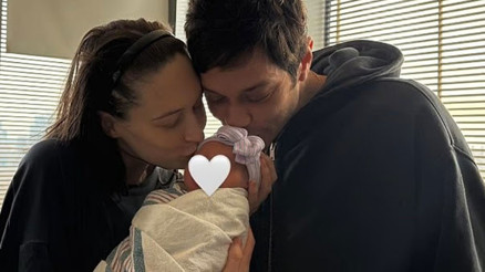 Ünlü oyuncu bebeğini kucağına aldı… Ona kahramanca ölen babasının adını vermiş…