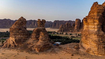 Çölde adım adım tarih yazdı: Suudi Arabistan’ı yürüyerek geçen ilk kadın