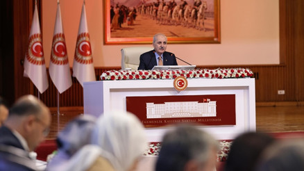 AK Parti Terörsüz Türkiye süreci raporunu TBMMye sundu