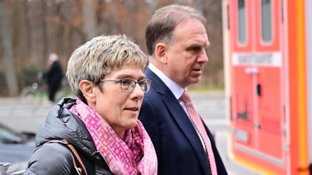 Merz’in desteklediği aday kaybetti