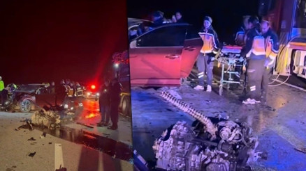 Çanakkalede 2 otomobil çarpıştı, ölü ve yaralılar var