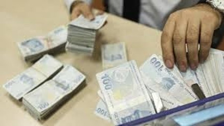 Mevduat düştü, kredi direndi: Bankalarda yeni denge