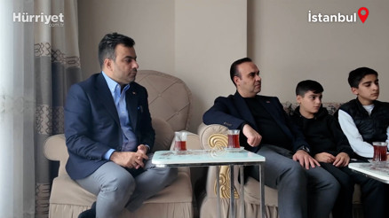 Buldukları milyonluk altını sahibine teslim eden “altın kalpli” çocuklar ilk kez konuştu... Çocuklar yaşadıklarını Bakan Kacır’a anlattı