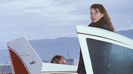 Yıldız şarkıcının hayatı alt üst oldu: Tacize uğrayıp hamile kaldım... 12 yaşında onu doğurup evlatlık verdim