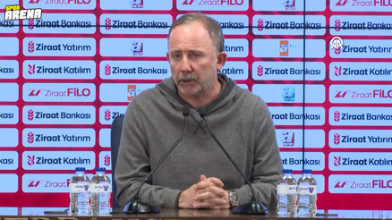 Sergen Yalçından hakem serzenişi: Bize kırmızı kart, rakibe uyarı