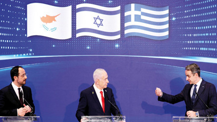 Yunanistan’da ‘üçlü zirve’ sevinci