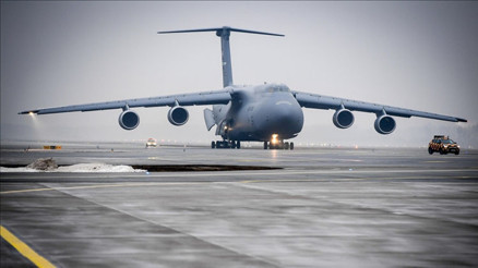 ABDde flaş iddia C-17ler havalandı: Venezuela için mühimmat sevk edildi