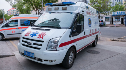 Çinde korkunç kaza: Anaokulu aracı göle düştü... 8 ölü