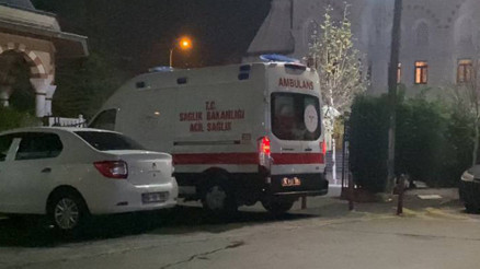 İstanbulda cami tuvaletinde erkek cesedi bulundu