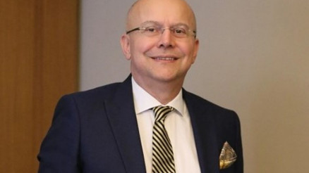 Ahmet Murat Emanetoğlu kimdir, nereli, kaç yaşında Fenerbahçe Yönetim Kurulu Üyesi Ahmet Murat Emanetoğlu biyografi bilgileri