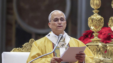 Papa 14. Leo, Vatikanda ilk kez Noel ayini yönetti