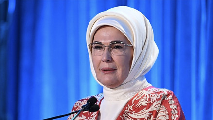 Emine Erdoğandan Regaip Gecesi mesajı