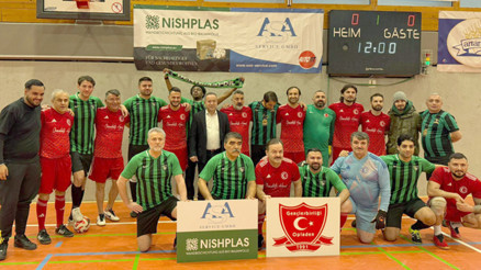 Leverkusen’de dostluk kazandı