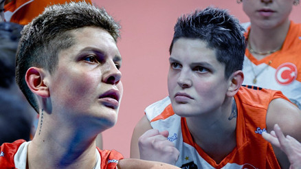 Ebrar Karakurta sert sözler Çok düşük seviyede